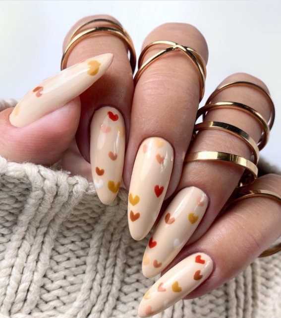 Как использовать цвет ногтей для создания трендового и модного дизайна